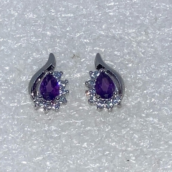 VTG Prime Art & Jewel Amethyst CZ? Stone Sterling Silver Stud Earrings - Picture 3 of 7